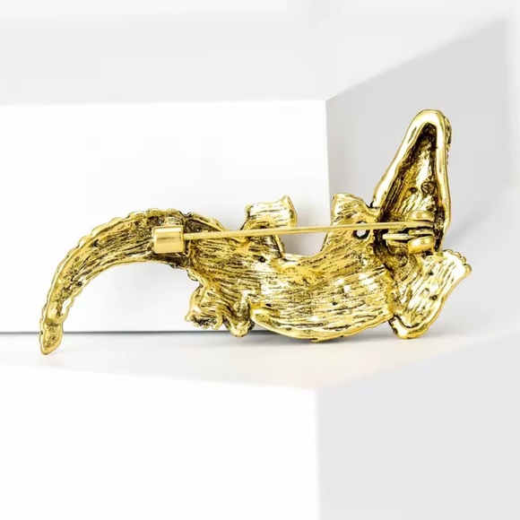Alligator Emerald Crystal Gold Brooch - Picture 2 of 4